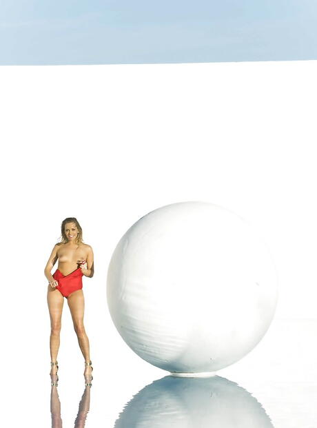 Slender american youthful Mia Malkova exposing her ass 