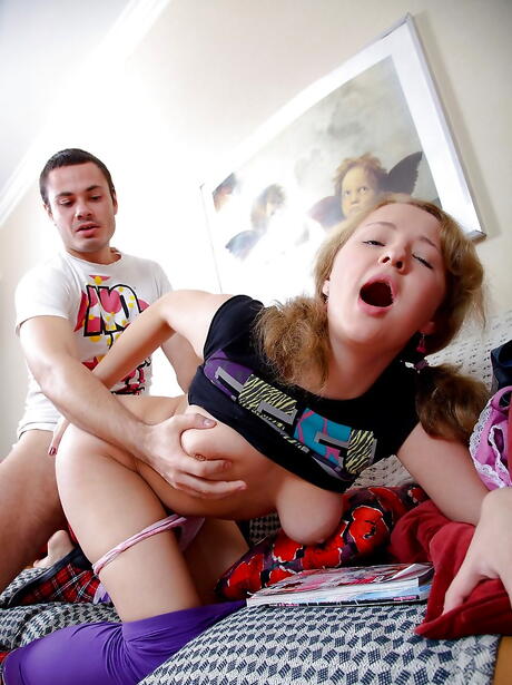 Shapely canadian teen Rose banged after good cock suck 